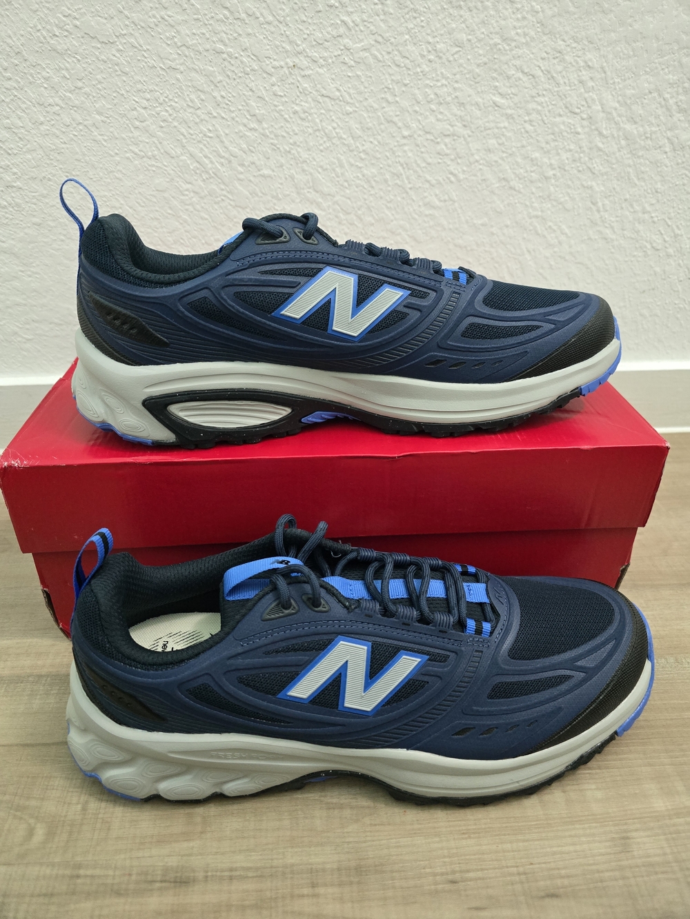 New Balance 410 V9 Trial  Men’s Navy Blue Athletic Walking Shoes